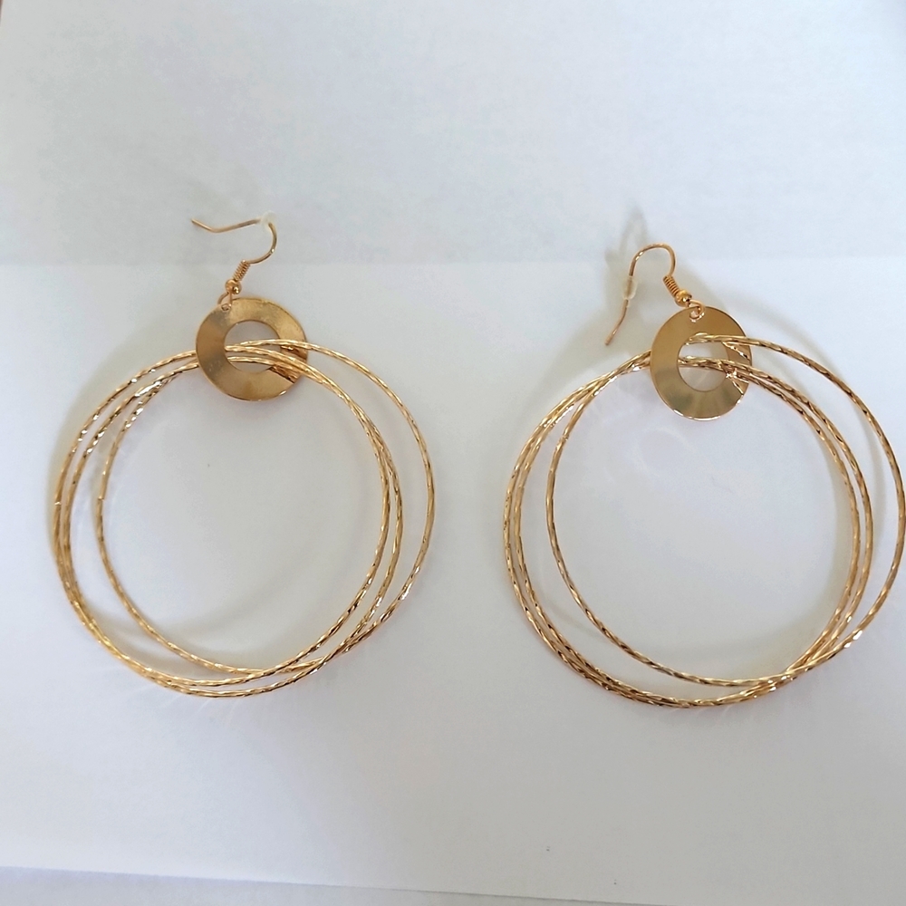 Gold plated triple hoop earings